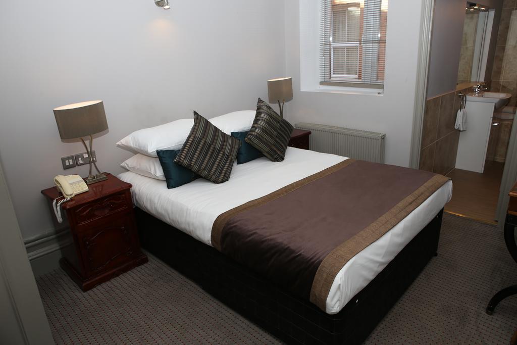 Wards Hotel & Restaurant Folkestone Habitación foto